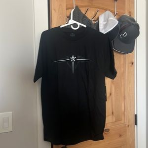 men’s size medium Unit brand tshirt